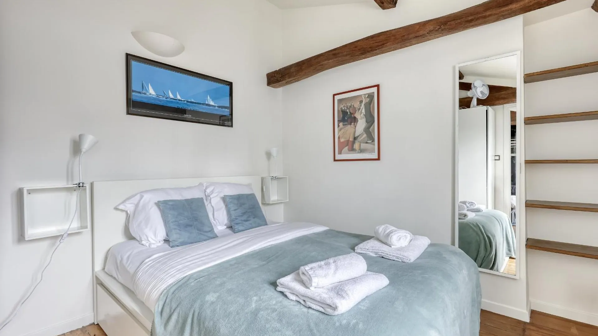 Homely & Pleasant T2 Flat In The Heart Of Parijs Frankrijk